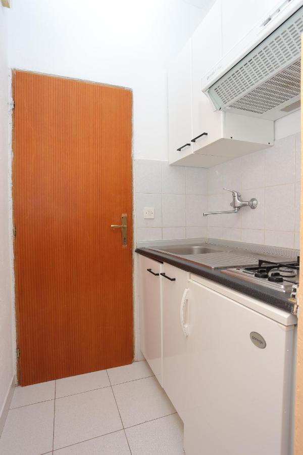 Apartments With A Parking Space Lokva Rogoznica, Omis - 17645 Екстер'єр фото