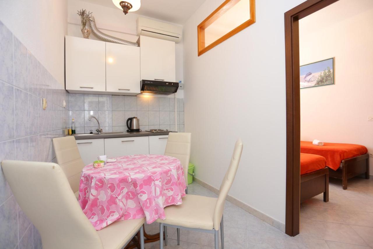 Apartments With A Parking Space Lokva Rogoznica, Omis - 17645 Екстер'єр фото